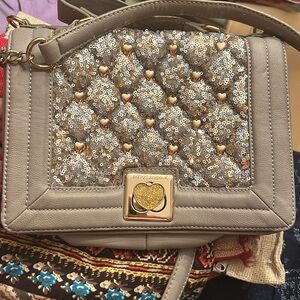 Betsy Johnson Silver/Gold Elegant Gray Quilted Handbag.  New!